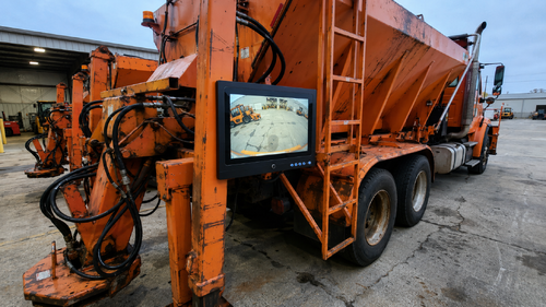 Son şirket çözümleri hakkında Implementing Industrial All-In-One PC in Intelligent Vehicle Monitoring System